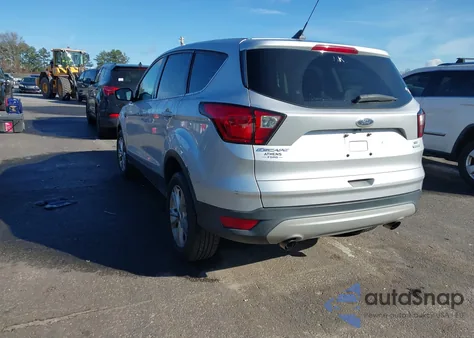 2019 Ford Escape Se z USA, uszkodzony, nr VIN 1FMCU0GD3KUA11026